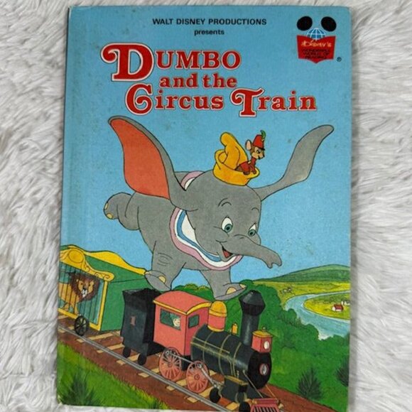 Vintage Set of 4 Disney Children's Books Dumbo/ 3 Little Pigs/ Scamp/ Peter Pan - Picture 14 of 16